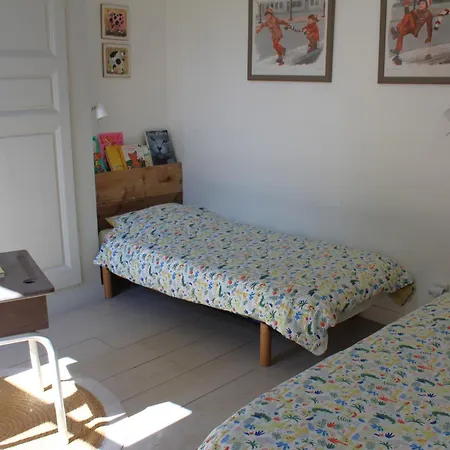 La Grande Maison לינה וארוחת בוקר 3*