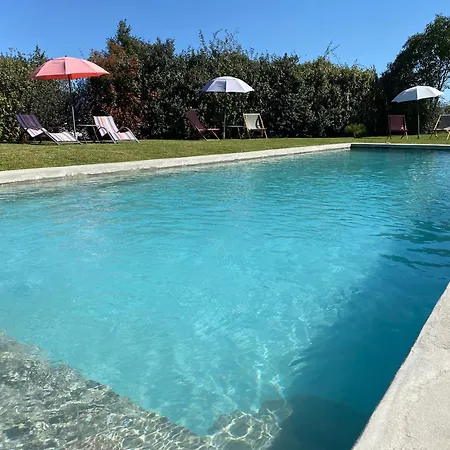 לינה וארוחת בוקר La Grande Maison Montmeyran